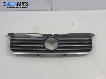 Решетка за Volkswagen Passat IV Variant B5.5 (09.2000 - 08.2005), позиция: предна