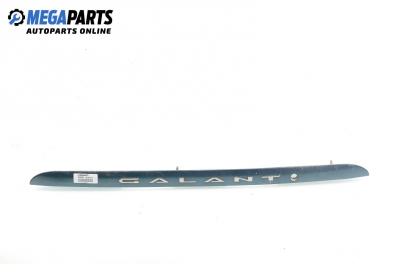 Лайсна заден капак за Mitsubishi Galant VI Sedan (09.1996 - 10.2004), седан, позиция: задна