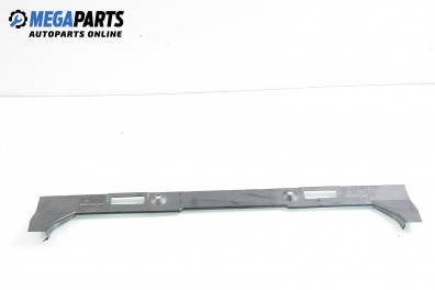 Кора над радиатор за BMW 3 Series E46 Sedan (02.1998 - 04.2005), 4+1 вр., седан