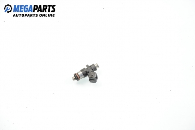Дюза бензин за Renault Clio III Hatchback (01.2005 - 12.2012) 1.2 16V (BR02, BR0J, BR11, CR02, CR0J, CR11), 75 к.с.