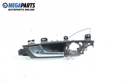 Вътрешна дръжка за Audi A3 Sportback I (09.2004 - 03.2013), 4+1 вр., позиция: задна, лява