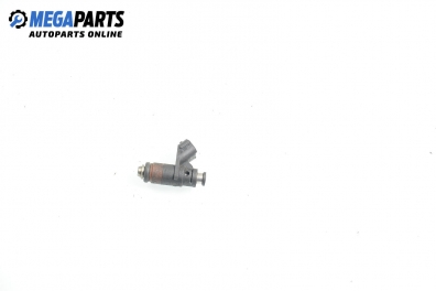 Дюза бензин за Volkswagen Polo Hatchback IV (10.2001 - 12.2005) 1.4 16V, 75 к.с.