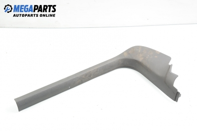 Интериорна пластмаса за Ford Focus II Estate (07.2004 - 09.2012), 4+1 вр., комби, позиция: предна