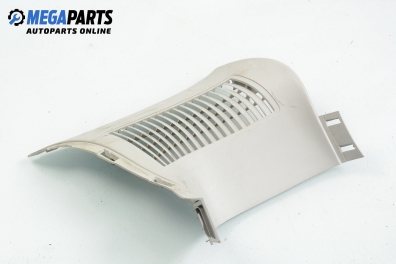 Интериорна пластмаса за Ford Focus II Estate (07.2004 - 09.2012), 4+1 вр., комби, позиция: предна