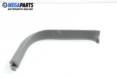 Интериорна пластмаса за Ford Focus II Estate (07.2004 - 09.2012), 4+1 вр., комби, позиция: предна