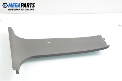 Интериорна пластмаса за Ford Focus II Estate (07.2004 - 09.2012), 4+1 вр., комби, позиция: дясна