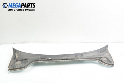Кора под чистачки за Audi A3 Sportback I (09.2004 - 03.2013), 4+1 вр.