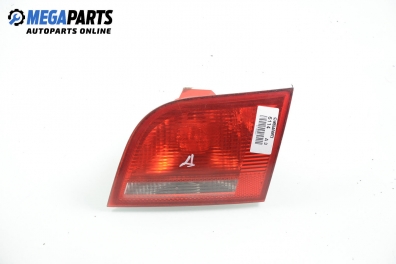 Вътрешен стоп за Audi A3 Sportback I (09.2004 - 03.2013), позиция: дясна