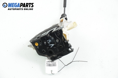 Брава на врата за Volkswagen Passat Sedan B6 (03.2005 - 12.2010), позиция: предна, лява