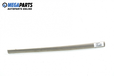 Интериорна пластмаса за Renault Clio III Hatchback (01.2005 - 12.2012), 4+1 вр., позиция: предна