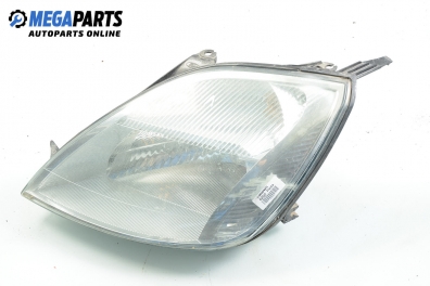 Фар за Ford Fiesta V Hatchback (11.2001 - 03.2010), позиция: лява