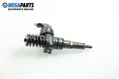 Дюза дизел за Volkswagen Golf V Hatchback (10.2003 - 02.2009) 1.9 TDI, 105 к.с., № 038 130 073 AG