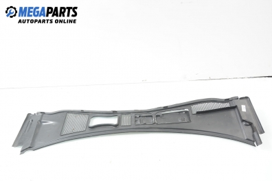 Кора под чистачки за Volkswagen Passat Sedan B5.5 (10.2000 - 12.2005), седан