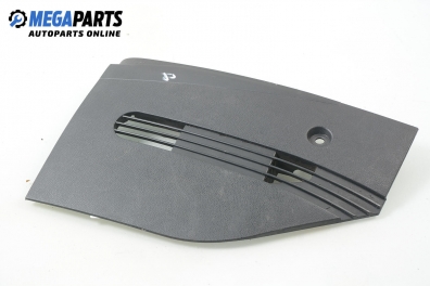 Интериорна пластмаса за Ford Fusion Hatchback (08.2002 - 12.2012), 4+1 вр., позиция: дясна
