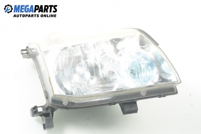 Фар за Nissan X-Trail I SUV (06.2001 - 01.2013), позиция: дясна