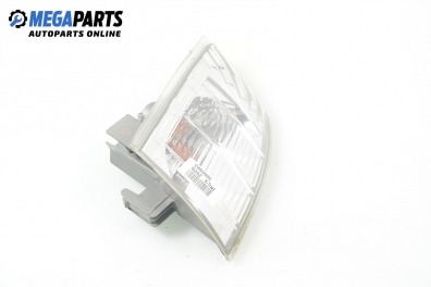 Мигач за Nissan X-Trail I SUV (06.2001 - 01.2013), позиция: дясна