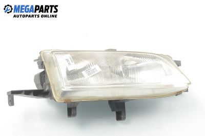 Фар за Honda Accord V Sedan (09.1995 - 10.1998), седан, позиция: дясна