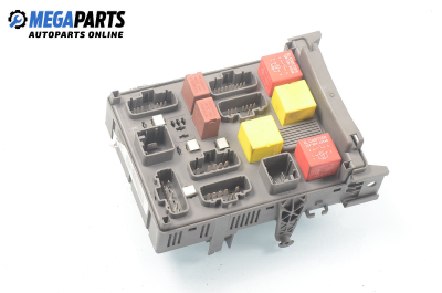 BCM модул за Renault Laguna II Grandtour (03.2001 - 12.2007), 8200228558