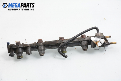 Бензинова рейка с дюзи за Ford Fiesta IV Hatchback (08.1995 - 09.2002) 1.25 i 16V, 75 к.с.
