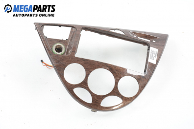 Интериорна пластмаса за Ford Focus I Estate (02.1999 - 12.2007), комби, позиция: предна