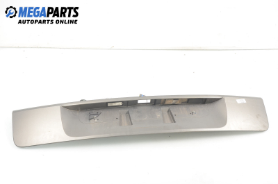 Стойка заден номер за Renault Scenic II Minivan (06.2003 - 07.2010)