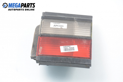 Вътрешен стоп за Volkswagen Passat Sedan B3, B4 (02.1988 - 12.1997), седан, позиция: дясна