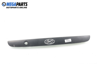 Лайсна заден капак за Hyundai Accent II Hatchback (09.1999 - 11.2005), хечбек, позиция: задна