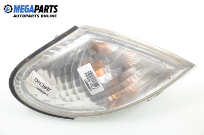 Мигач за Nissan Almera II Hatchback (01.2000 - 12.2006), хечбек, позиция: дясна