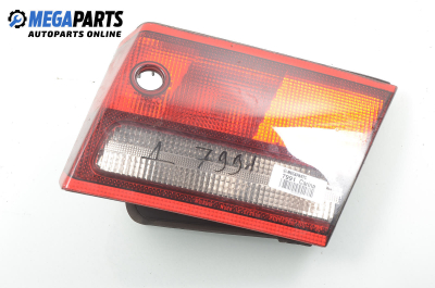 Вътрешен стоп за Toyota Carina E Hatchback (04.1992 - 09.1997), хечбек, позиция: дясна