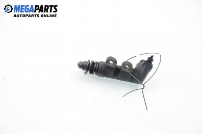 Долна помпа за съединител за Mazda MPV II Minivan (08.1999 - 02.2006)