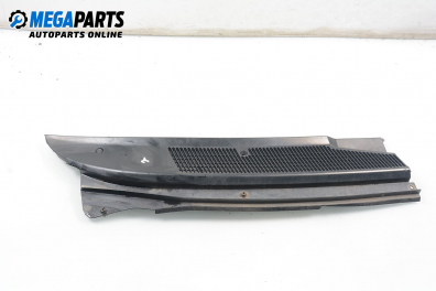 Кора под чистачки за Ford Mondeo I Estate (01.1993 - 08.1996), 4+1 вр., комби