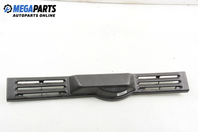 Интериорна пластмаса за Land Rover Range Rover II SUV (07.1994 - 03.2002), 4+1 вр., позиция: предна