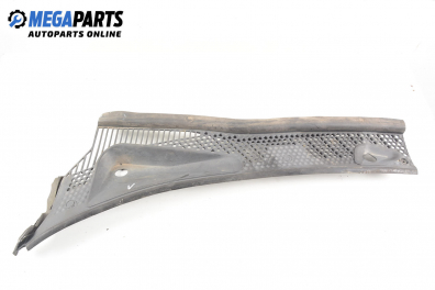 Кора под чистачки за Ford Focus I Estate (02.1999 - 12.2007), 4+1 вр., комби