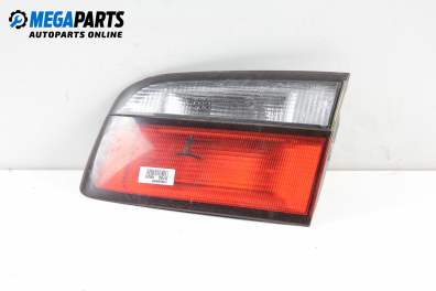 Вътрешен стоп за Mazda 626 V Station Wagon (01.1998 - 10.2002), комби, позиция: дясна