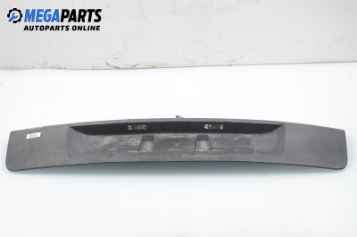 Стойка заден номер за Renault Scenic II Minivan (06.2003 - 07.2010)
