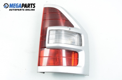 Стоп за Mitsubishi Pajero III SUV (01.1999 - 01.2007), позиция: дясна