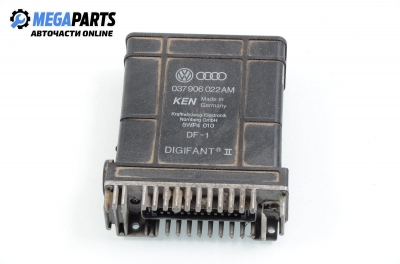 Компютър двигател за Volkswagen Passat Variant B3, B4 (02.1988 - 06.1997) 1.8, 107 к.с., № 037 906 022 AM