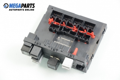 Комфорт модул за Audi A3 Hatchback II (05.2003 - 08.2012), № 8P0 907 279 A