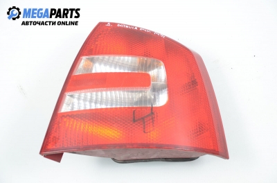 Стоп за Skoda Octavia II Sedan (02.2004 - 06.2013), хечбек, позиция: дясна