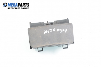 Пепелник за Seat Ibiza III Hatchback (08.1999 - 02.2002)