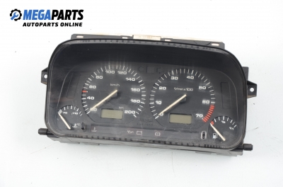 Километраж за Volkswagen Golf III Hatchback (08.1991 - 07.1998) 1.6, 75 к.с.