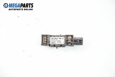 Сензор airbag за Renault Clio II Hatchback (09.1998 - 09.2005), № 8200 239 994