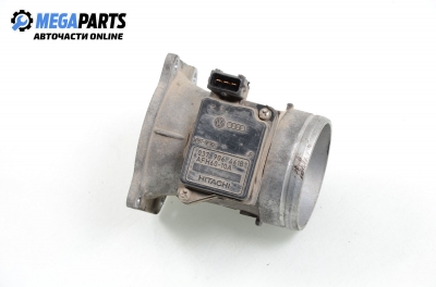 Дебитомер за Audi A4 Sedan B5 (11.1994 - 09.2001) 1.8, 125 к.с., № Hitachi 037 906 461