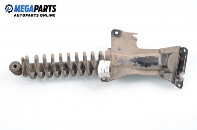 Макферсон за Audi 80 Avant B4 (09.1991 - 01.1996), комби, позиция: задна, дясна