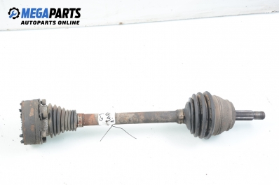 Полуоска за Volkswagen Golf III Variant (07.1993 - 04.1999) 1.8, 90 к.с., позиция: лява