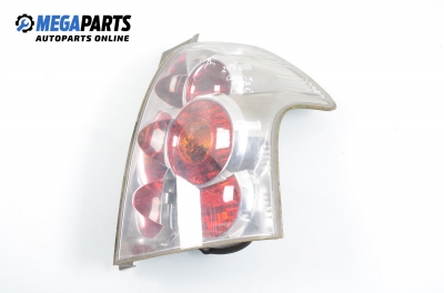 Стоп за Toyota Corolla Verso I (09.2001 - 05.2004), позиция: дясна