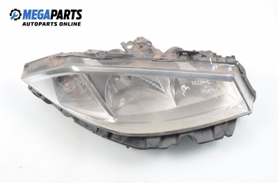 Фар за Renault Megane II Hatchback (07.2001 - 10.2012), хечбек, позиция: дясна
