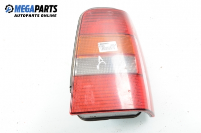 Стоп за Volkswagen Golf III Variant (07.1993 - 04.1999), комби, позиция: дясна, Hella