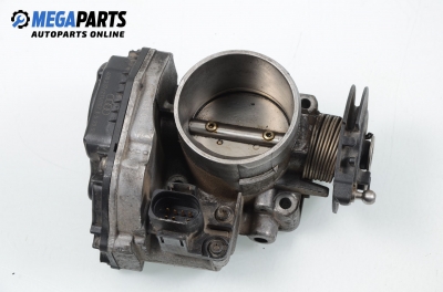Дроселова клапа за Audi A4 Sedan B5 (11.1994 - 09.2001) 1.8 T, 150 к.с., № 058 133 063 C