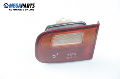 Вътрешен стоп за Honda Civic V Sedan (10.1991 - 12.1995), седан, позиция: дясна